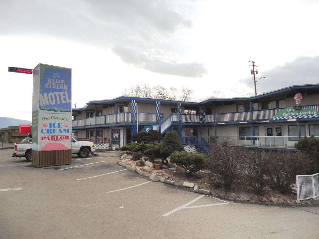 Blue Stream Motel バーノン エクステリア 写真